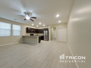 12591 W Gentle Rain Rd in Peoria, AZ - Building Photo - Building Photo