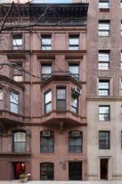68 E 79th St in New York, NY - Building Photo