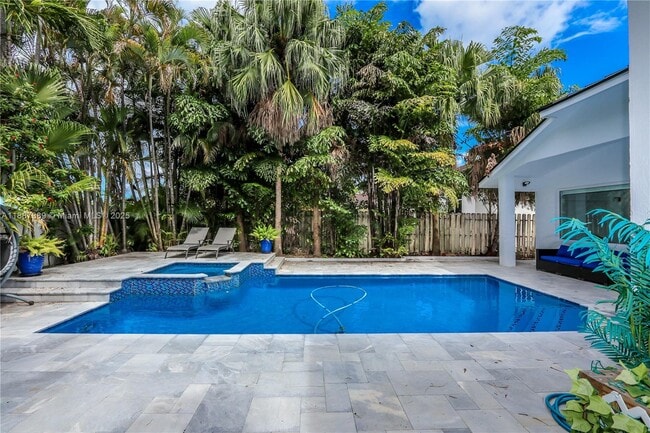 1230 S 13th Ave in Hollywood, FL - Building Photo - Building Photo