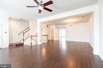 7558 Stoney Run Dr in Severn, MD - Building Photo - Building Photo