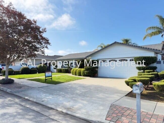 1600 Memorial Dr in Hollister, CA - Building Photo - Building Photo