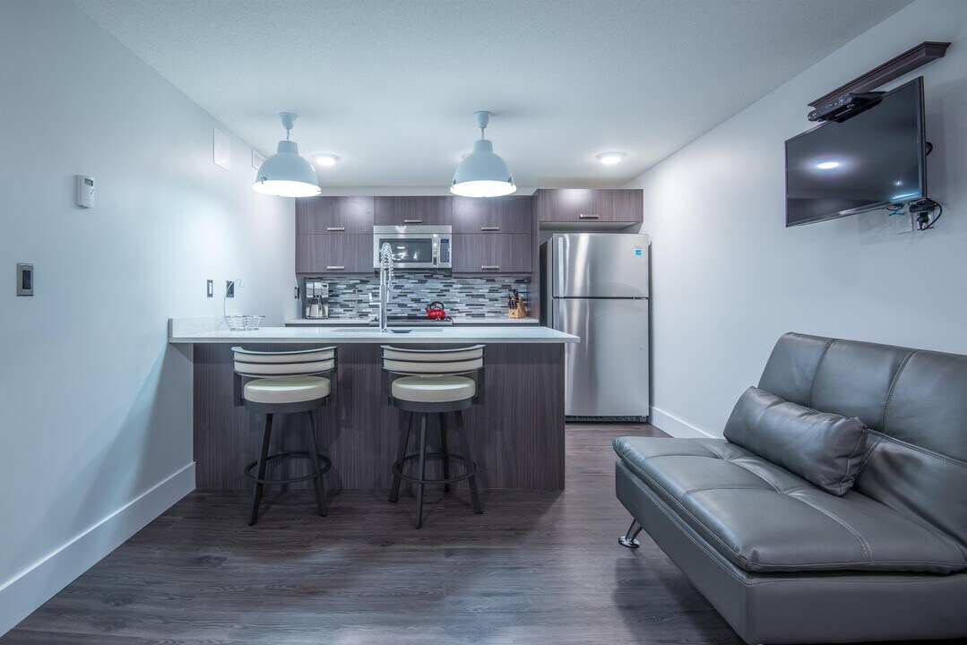 1174B Spadina Crescent E in Saskatoon, SK - Building Photo