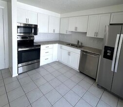 4272 Taryton Ct, Unit 4272 S in Taylorsville, UT - Building Photo - Building Photo