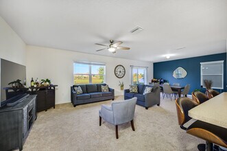 10530 Whispering Hammock Dr in Riverview, FL - Building Photo - Building Photo