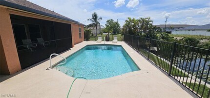 826 SW 32nd Terrace in Cape Coral, FL - Building Photo - Building Photo