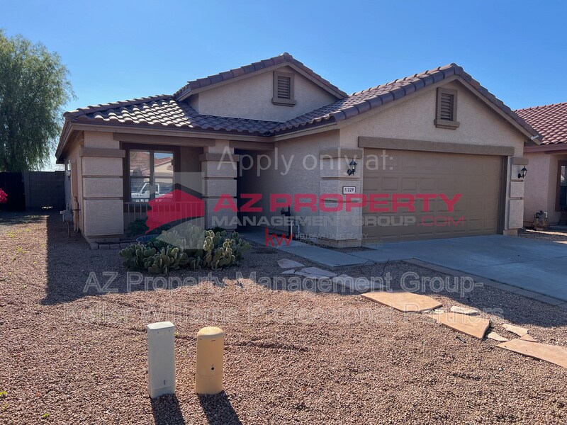 11329 E Elena Ave in Mesa, AZ - Building Photo