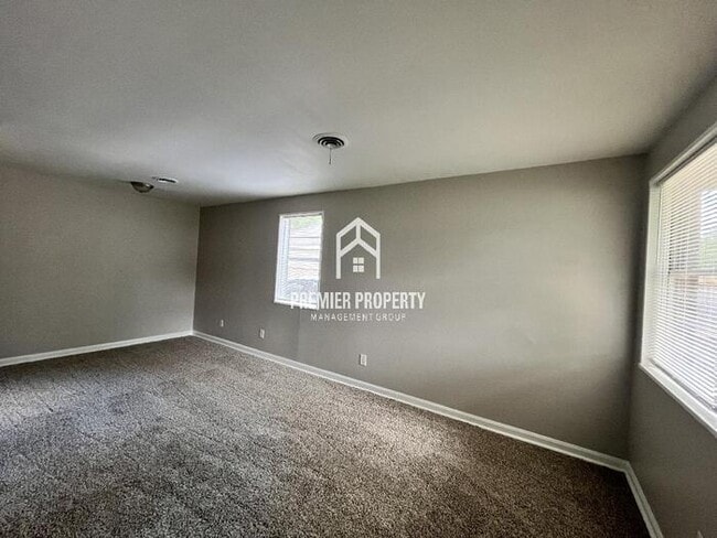 4572 Violet Ave in Memphis, TN - Building Photo - Building Photo