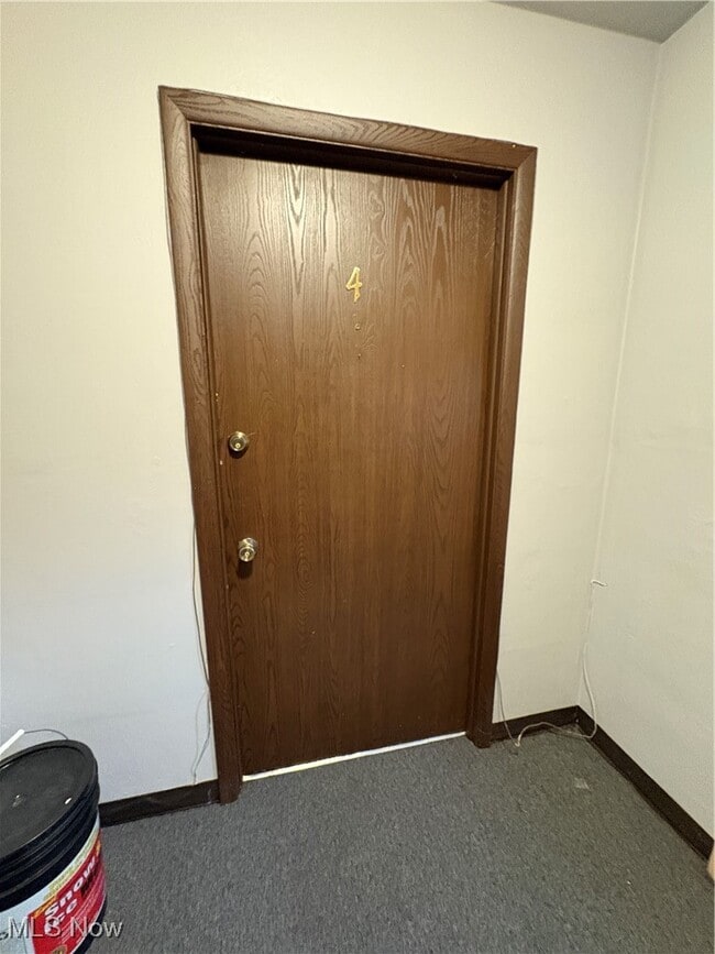 271 Folsom St NW in Warren, OH - Building Photo - Building Photo