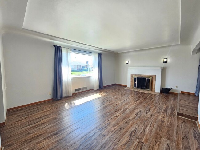 3108 W Grace Ave in Spokane, WA - Foto de edificio - Building Photo