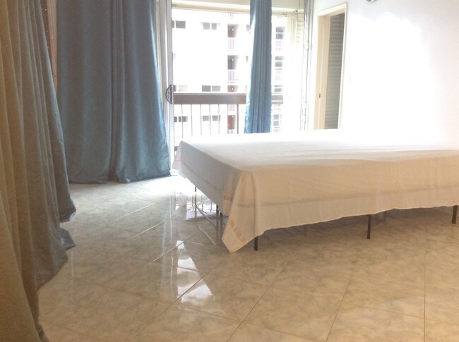 775 Kinalau Pl-Unit -804 in Honolulu, HI - Building Photo - Building Photo