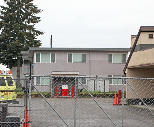Cedarcrest Apartments in Seattle, WA - Building Photo - Building Photo