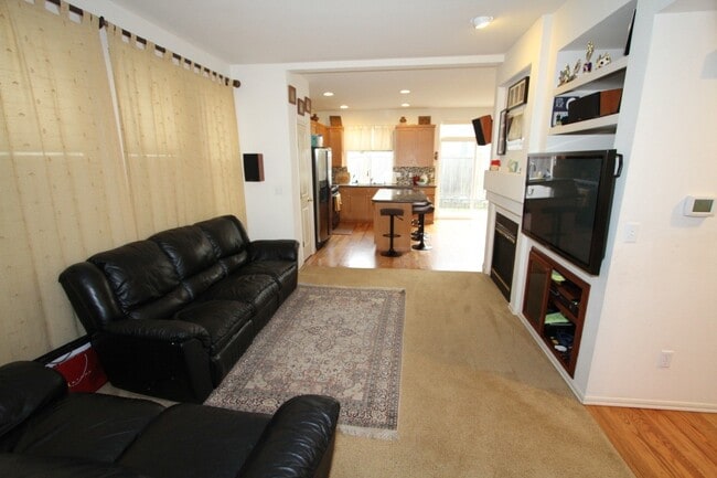 22545 SE 12th Pl in Sammamish, WA - Building Photo - Building Photo