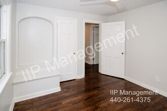 3549 Grosvenor Rd in Cleveland Heights, OH - Building Photo - Building Photo