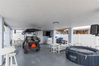 325 Calusa St in Key Largo, FL - Building Photo - Building Photo