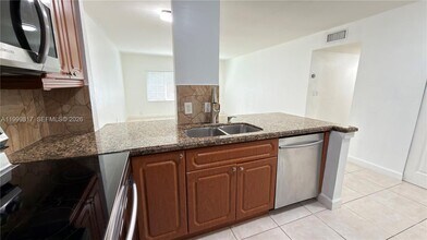 403 SW 148th Ave in Pembroke Pines, FL - Building Photo - Building Photo