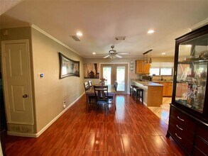 2905 Sun Valley St in Irving, TX - Building Photo - Building Photo