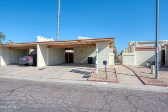 13611 N 24th Ave in Phoenix, AZ - Building Photo - Building Photo