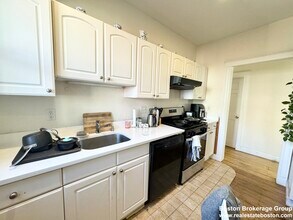 37 Hillside St in Boston, MA - Foto de edificio - Building Photo