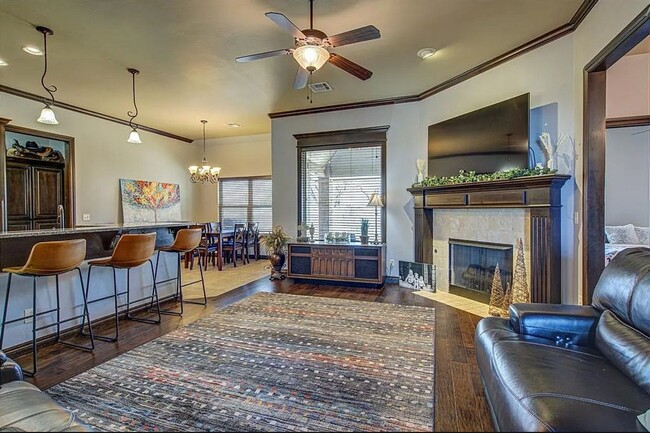 7705 Harold Dr in Yukon, OK - Building Photo - Building Photo