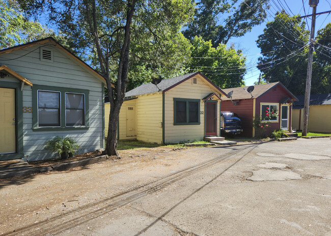 Colgan Creek Cottages in Santa Rosa, CA - Building Photo - Building Photo