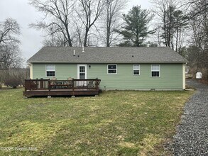 654 Sacandaga Rd in Schenectady, NY - Building Photo - Building Photo
