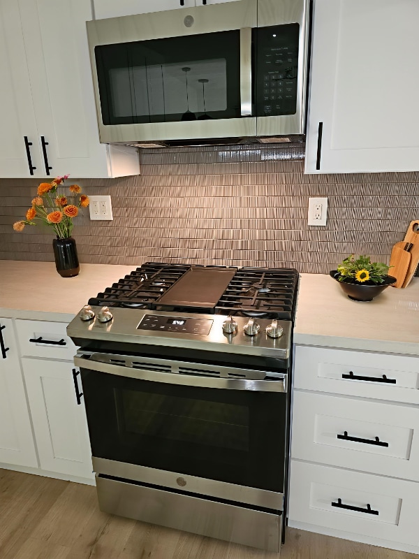 7012 Heil Ave in Huntington Beach, CA - Building Photo - Building Photo