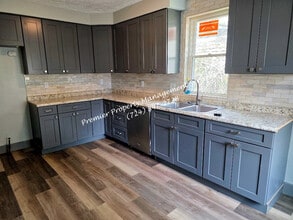 911 4th Ave in Beaver Falls, PA - Building Photo - Building Photo