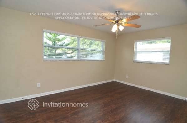 1071 Nolan Dr S in Largo, FL - Building Photo - Building Photo