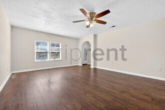 1731 Morris St in Dallas, TX - Foto de edificio - Building Photo