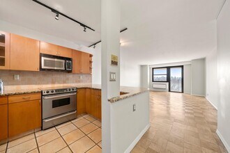 7855 JFK Blvd E in North Bergen, NJ - Building Photo - Building Photo