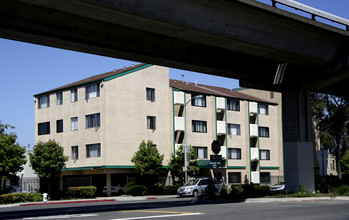 Sojourner Truth Manor in Oakland, CA - Building Photo - Building Photo