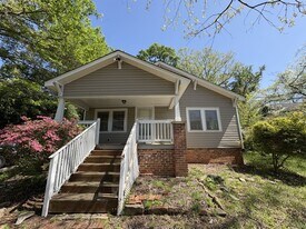 102 Old Central Rd in Clemson, SC - Building Photo