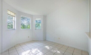 2731 SE 17th Ave-Unit -210 in Homestead, FL - Foto de edificio - Building Photo