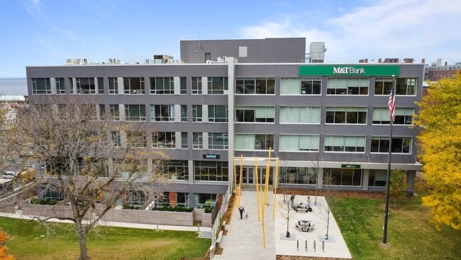 77 Residences in Burlington, VT - Foto de edificio - Building Photo