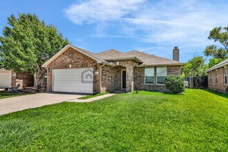 12744 Northern Pine Dr in Fort Worth, TX - Building Photo - Building Photo