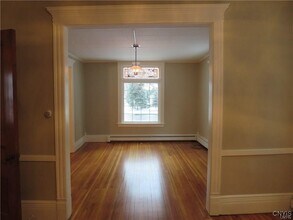 1725 James St in Syracuse, NY - Building Photo - Building Photo