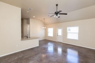 189 Joanne Lp in Buda, TX - Building Photo - Building Photo