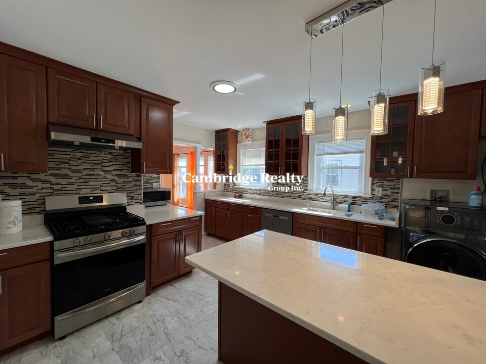 88 Fellsway E, Unit 2A in Malden, MA - Building Photo