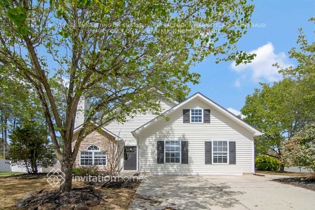 property at 2831 Bombay Dr