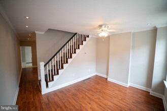 2221 Pemberton St in Philadelphia, PA - Foto de edificio - Building Photo