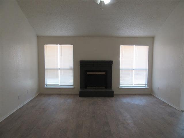 1209 Conlin Dr in Lancaster, TX - Building Photo - Building Photo