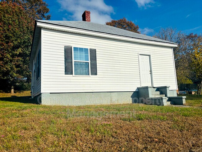 110 Martin St in Lawndale, NC - Building Photo - Building Photo