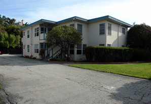 2745-2757 Alma St Apartamentos