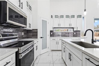 22 N Chula Vista St in Pharr, TX - Building Photo - Building Photo