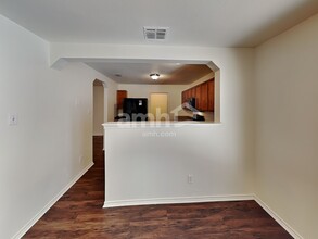 25119 Longbranch Run in San Antonio, TX - Building Photo - Building Photo