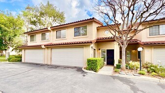 1718 Tecalote Dr in Fallbrook, CA - Building Photo