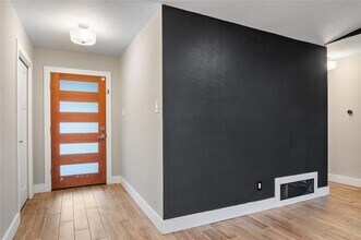 1104 Durham Dr in Austin, TX - Building Photo - Building Photo