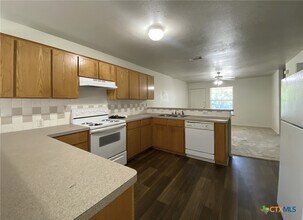 334 S 40th St in Killeen, TX - Building Photo - Building Photo