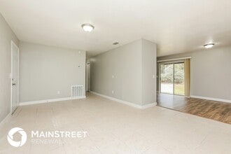 261 Dogwood Ave in Orange City, FL - Foto de edificio - Building Photo