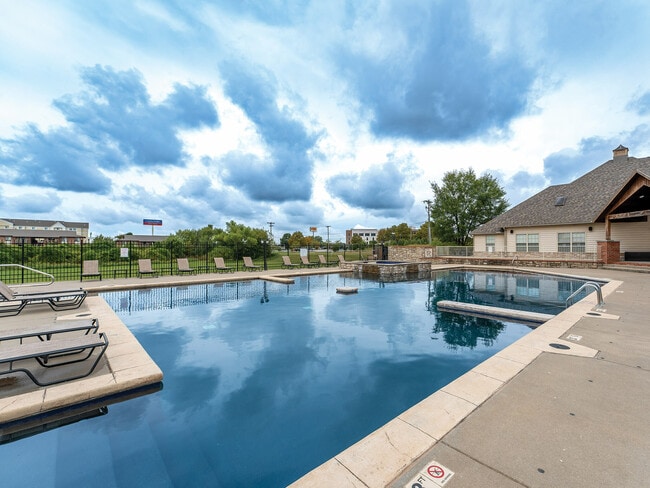 Coryell Courts Apartments